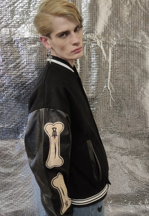 garment image