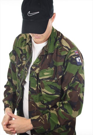 VINTAGE ARMY CAMO ZIP UP JACKET