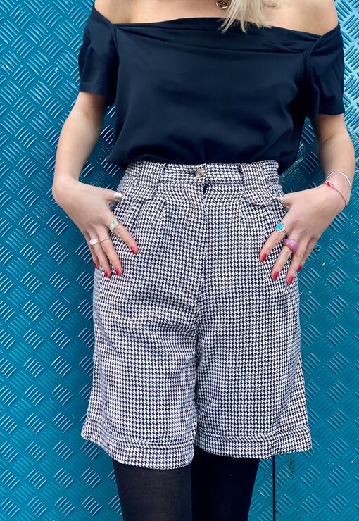 garment image