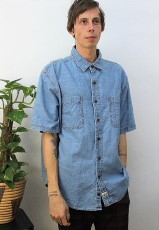 VINTAGE 1990S LEVI'S MID-WASH DENIM SHIRT
