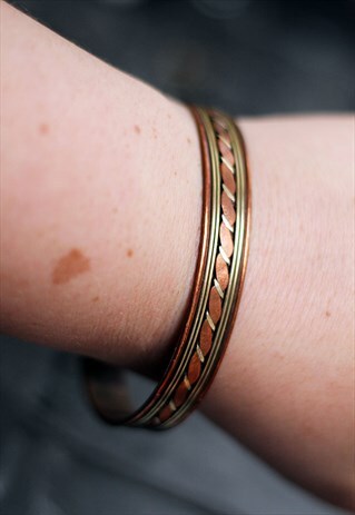 VINTAGE BRASS ORNAMENT BANGLE BRACELET
