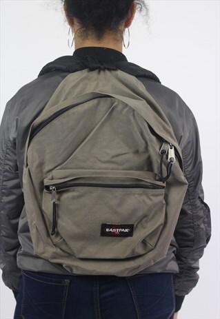 VINTAGE EASTPAK BACKPACK