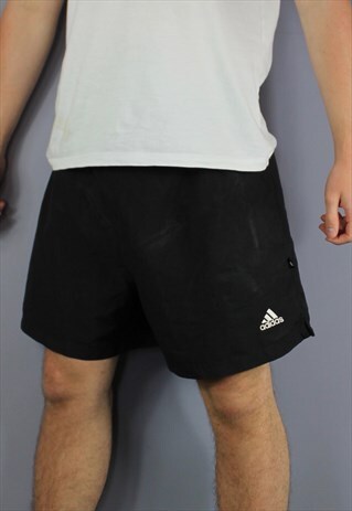VINTAGE ADIDAS SHORTS IN BLACK WITH POCKETS, EMBROIDERED LOG