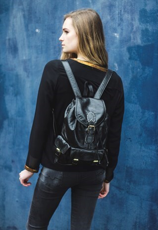 MEDIUM BLACK LEATHER BACKPACK