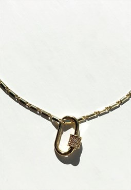 Oval Clasp Necklace