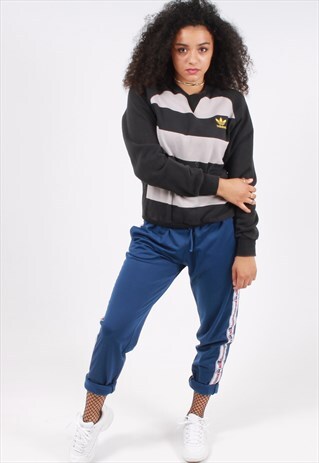VINTAGE ADIDAS SWEATSHIRT