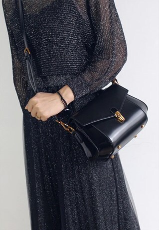 BLACK LEATHER CROSSBODY BAG