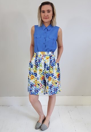 VINTAGE 90'S BLUE FLORAL SPOTTED SHORTS