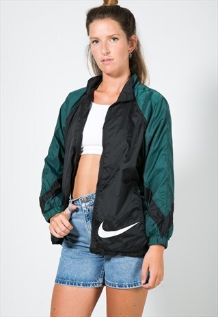 VINTAGE 80S NIKE WINDBREAKER/ S1357