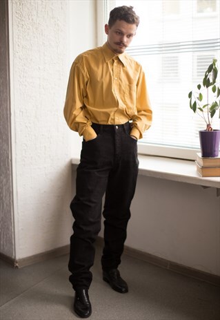 VINTAGE 90'S BLACK HIGH WAISTED JEANS