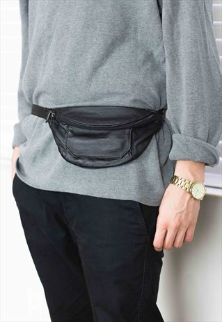 VINTAGE BLACK BUM BAG 90S X 4.2