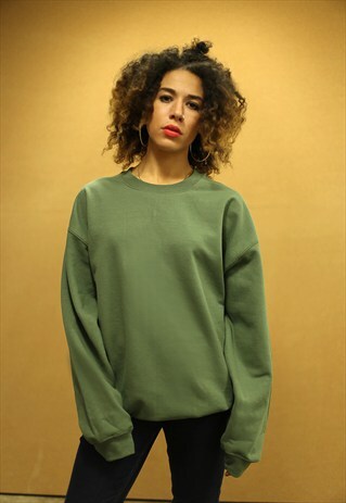 MILITARY GREEN HEAVYWEIGHT SWEATSHIRT WITH LABEL DETAILS