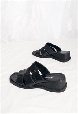 Vintage 90s Platform Sandals in Black Leather