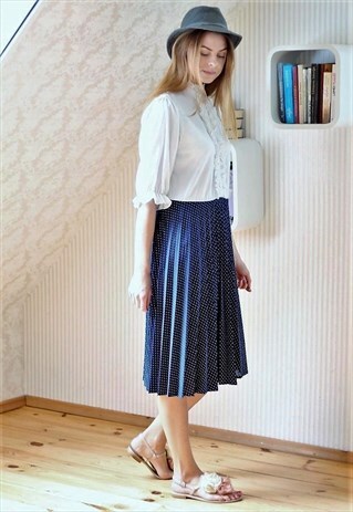 WHITE AND NAVY POLKA DOT DRESS