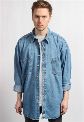 VINTAGE OVERSIZED LEVI'S DENIM SHIRT