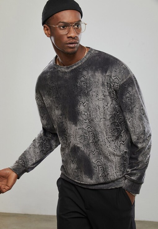 garment image