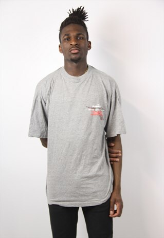 VINTAGE DIADORA 90S T-SHIRT
