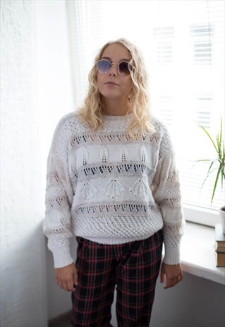 VINTAGE 80'S WHITE TEXTURED KNITTED JUMPER