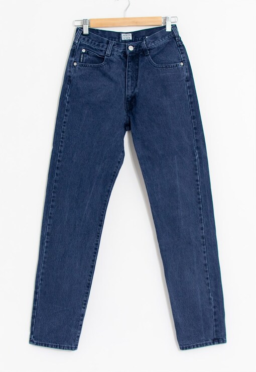 garment image