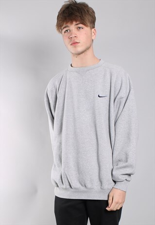 VINTAGE NIKE SWEATSHIRT