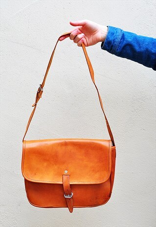VINTAGE 1970S BROWN LEATHER SATCHEL SHOULDER BAG