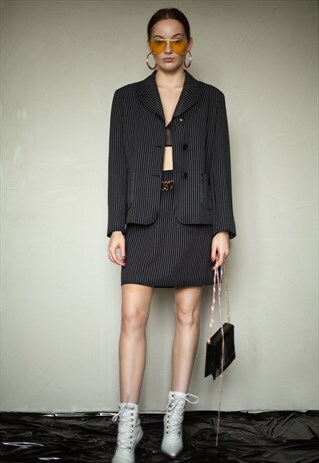 90S VINTAGE STRIPED BLAZER & SKIRT SET . Y2K