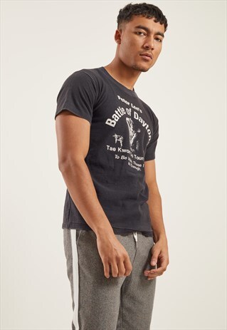 VINTAGE TAE KWON DO GRAPHIC T-SHIRT