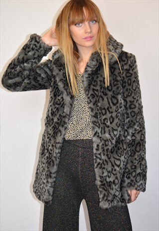 VINTAGE 90S GREY & BLACK LEOPARD PRINT FAUX FUR COAT