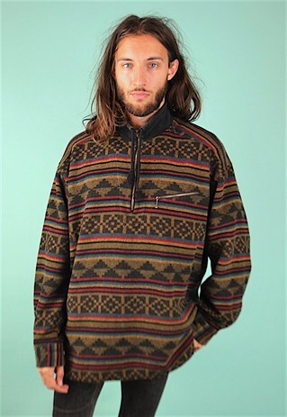 VINTAGE 90'S PATTERNED HALF ZIP TOP