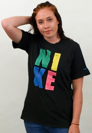 VINTAGE NIKE T-SHIRT