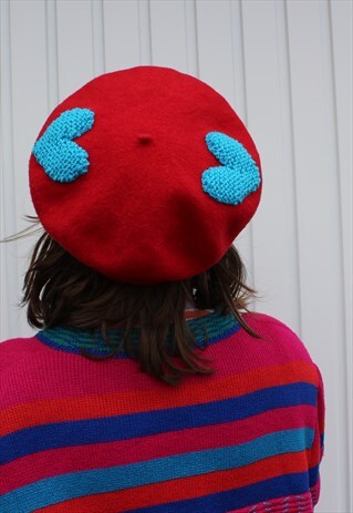 VINTAGE BRIGHT RED WOOL BERET WITH BLUE HEARTS