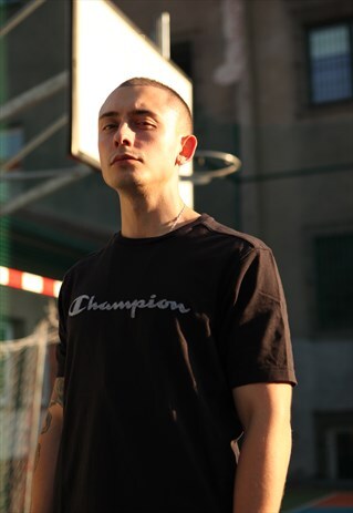 VINTAGE CHAMPION T-SHIRT BLACK LOGO