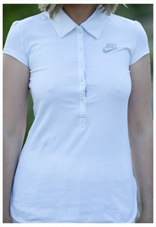 VINTAGE NIKE POLO WHITE T-SHIRT