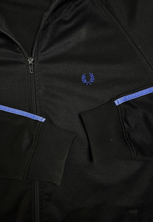 garment image