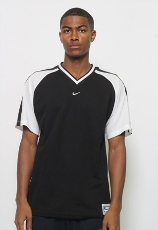 VINTAGE NIKE SPORTS T-SHIRT