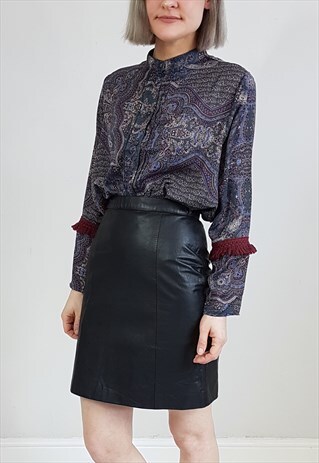 VINTAGE 80'S BLACK LEATHER SKIRT W/ ANTIQUE GOLD ZIP