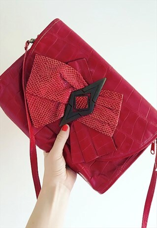 VINTAGE 1980S LARGE ENVELOPE RED LEATHER CLUTCH BAG