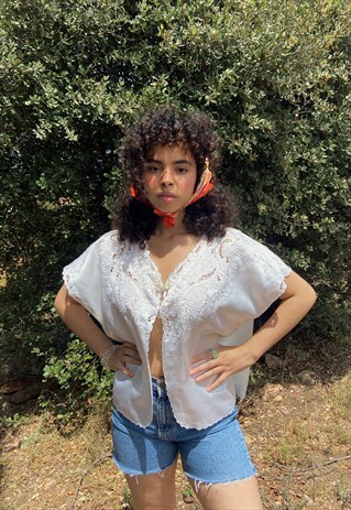 VINTAGE 90S WHITE EMBROIDERED SATIN CAMI BLOUSE