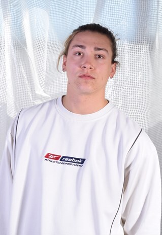 VINTAGE REEBOK CREAM SWEATSHIRT