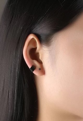 CLASSIC STERLING SILVER BLACK EARCUFF  UNISEX STYLE