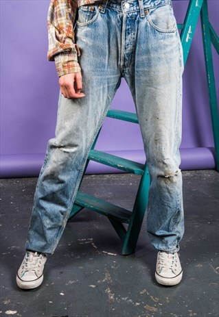 VINTAGE LEVI'S 501 MOM JEANS IN BLUE DENIM WITH PAINT MARKS