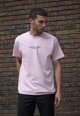 UK BORN WORLDWIDE WORN GRAPHIC ON LIGHT PINK T-SHIRT