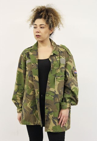 VINTAGE 1980S KHAKI GREEN CAMO ARMY SHIRT
