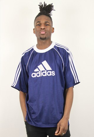 VINTAGE ADIDAS TSHIRT