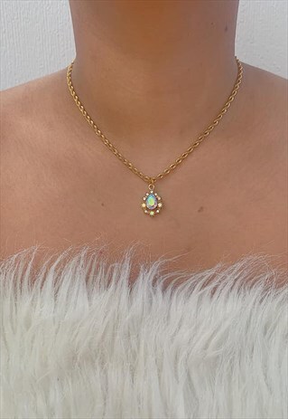 ARISTOCRAT. GOLD DAINTY ROPE CHAIN CRYSTAL PENDANT NECKLACE