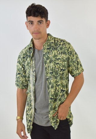 VINTAGE 90S GREEN HAWAIIAN PATTERNED SHIRT