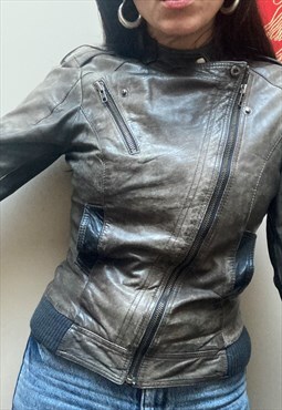 Vintage Y2K 00s Leather Jacket Small Short