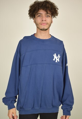 VINTAGE 90'S ADIDAS SWEATSHIRT