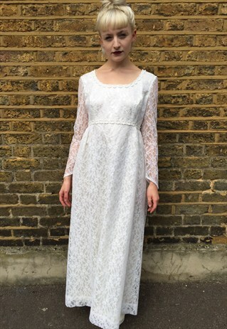1970'S WHITE LACE WEDDING DRESS