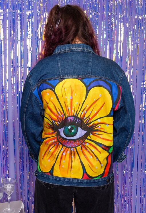 garment image